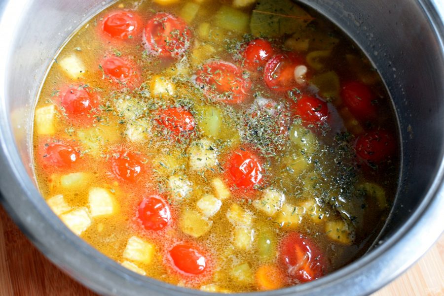 Суп по-крестьянски с белой фасолью - фото шаг 6