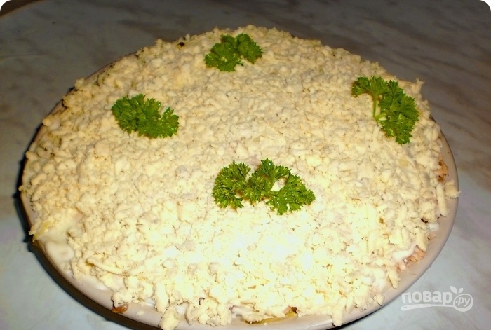 Салат из картофеля с копченой горбушей - фото шаг 10