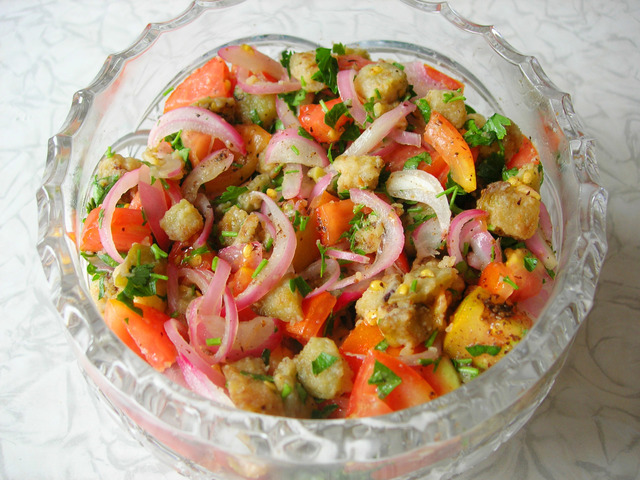 Фото к рецепту: Летний овощной салат (без заправки)
