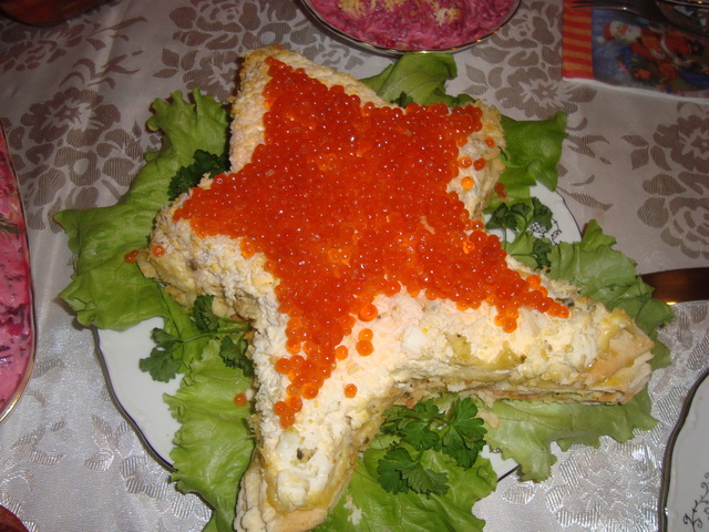 Фото к рецепту: Рыбный торт морская звезда 
