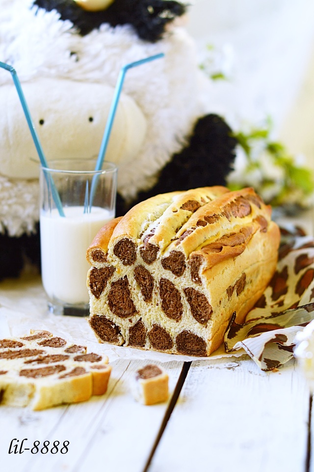 Фото к рецепту: Хлеб ванильный леопард 