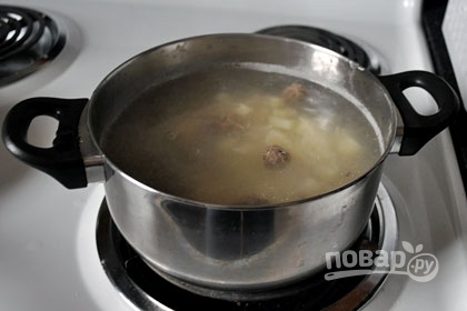 Русский суп с фрикадельками - фото шаг 3