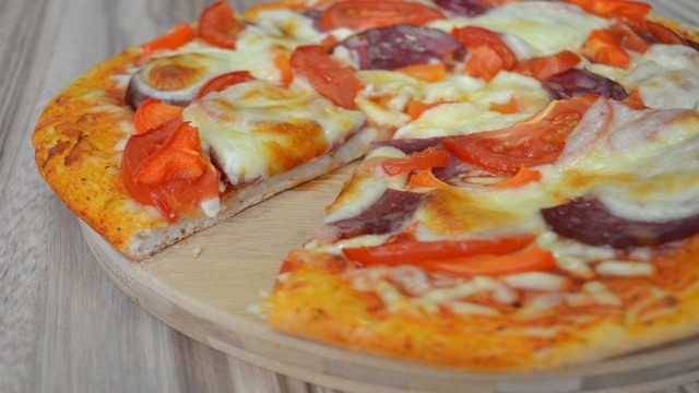 Фото к рецепту: Идеальное тесто для пиццы