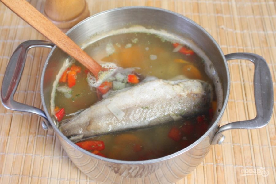 Рыбный суп с бурым рисом - фото шаг 6