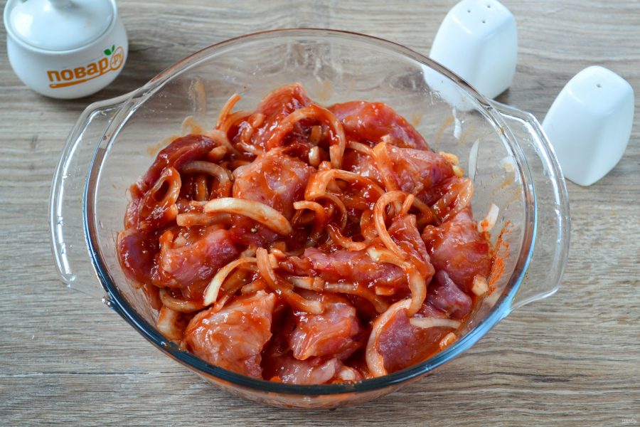 Шашлык в томатном маринаде - фото шаг 4
