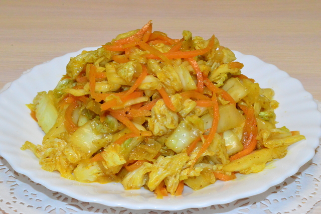 Фото к рецепту: Салат из пекинской капусты а-ля по-корейски 