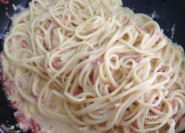 Спагетти под соусом карбонара - фото шаг 6