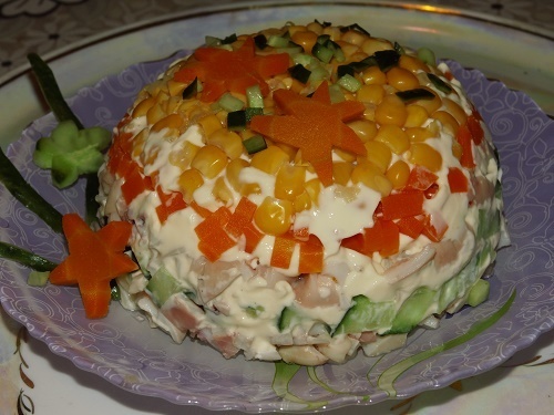 Фото к рецепту: Салат с креветками юрта шамана 