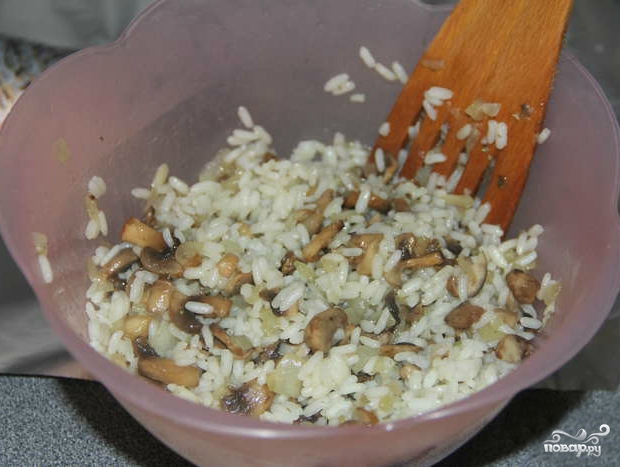 Карп с рисом, запеченный в духовке - фото шаг 1