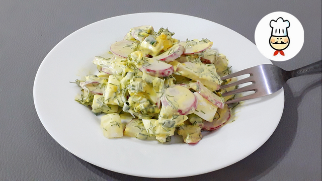 Фото к рецепту: Весенний салат с редисом и яйцом