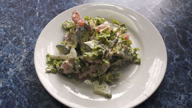 Фото к рецепту: Салат с овощами и сыром фета