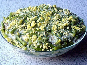 Фото к рецепту: Слоеный салат со спаржей