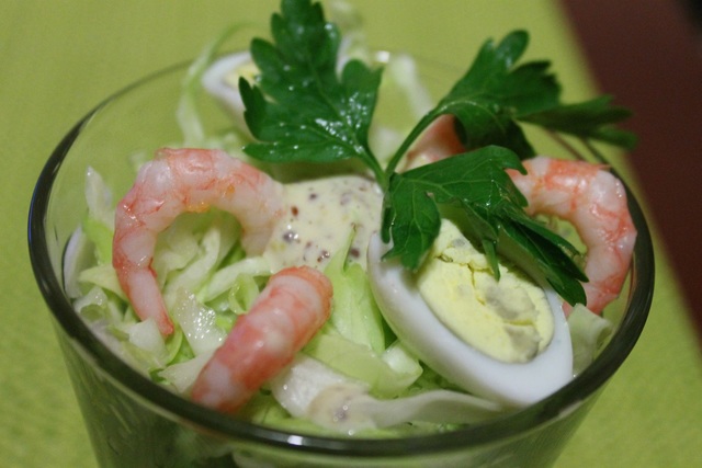 Фото к рецепту: Салат с креветками и овощами для виктории сергеевны (т/с кухня)