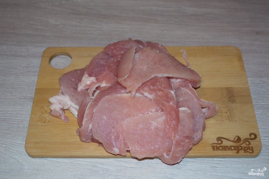 Мясо под сливочным соусом - фото шаг 1
