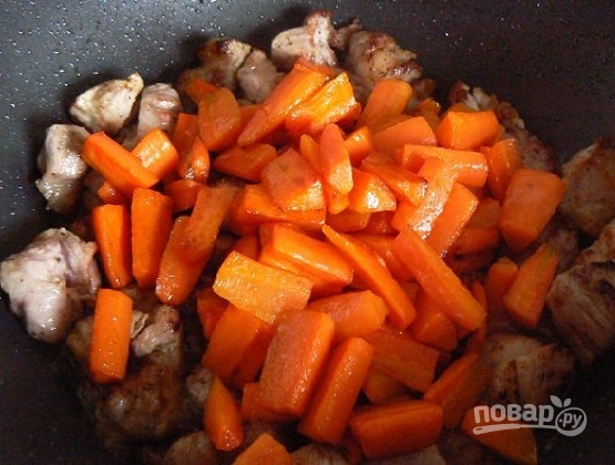 Рецепт жаркого из свинины с картошкой - фото шаг 3