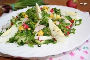 Фото к рецепту: Салат из черемши