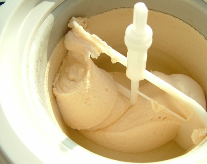 Мороженое из йогурта - фото шаг 4