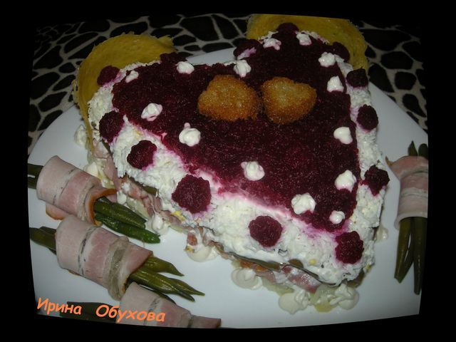 Фото к рецепту: Салат «валентинка»