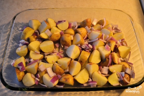 Картофель со свининой и сыром в духовке - фото шаг 4