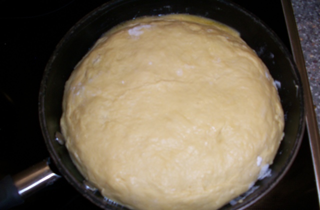 Пирог с мясом на сковороде - фото шаг 6