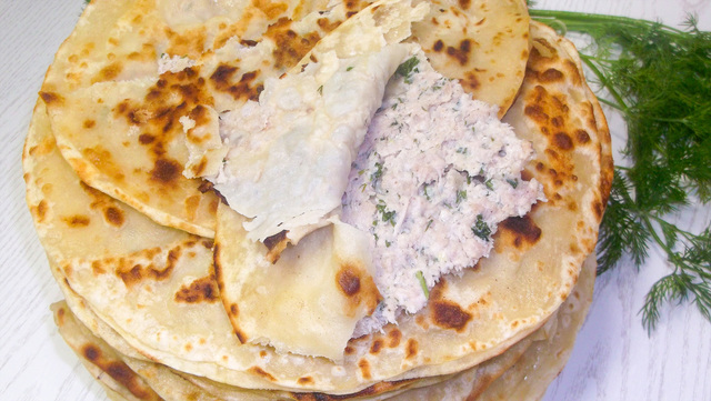 Фото к рецепту: Лепешки с фаршем, по мотивам таджикского блюда хомкима