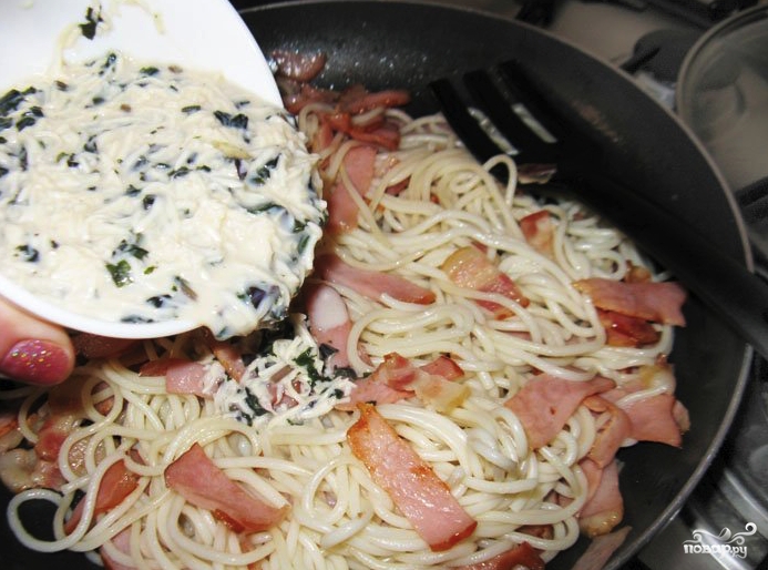 Спагетти карбонара со сливочным соусом - фото шаг 4