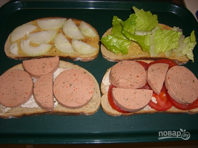 Бутерброд с колбасой - фото шаг 1