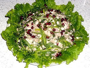 Фото к рецепту: Имеретинский салат из курицы
