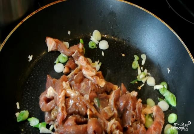 Лапша удон со свининой и овощами - фото шаг 2
