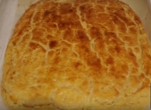 Фото к рецепту: Самый вкусный пирог с сыром