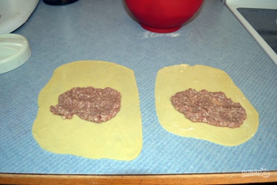 Чебуреки домашние с мясом - фото шаг 7