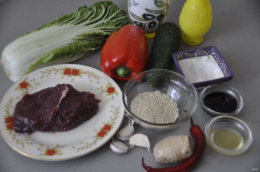 Тайский салат с говядиной и болгарским перцем - фото шаг 1