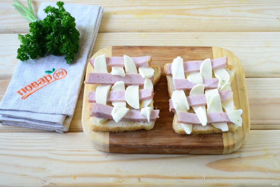 Горячие бутерброды Шахматы - фото шаг 2