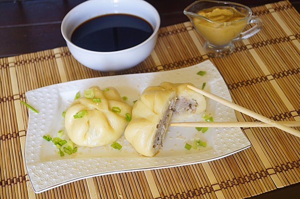 Фото к рецепту: Никуман – японские паровые булочки