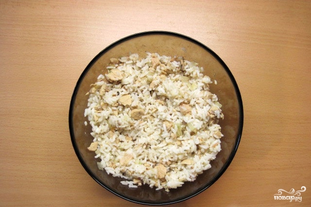 Пирожки с сайрой и рисом - фото шаг 9