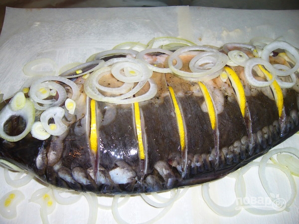 Рыба, запеченная в духовке в фольге - фото шаг 2