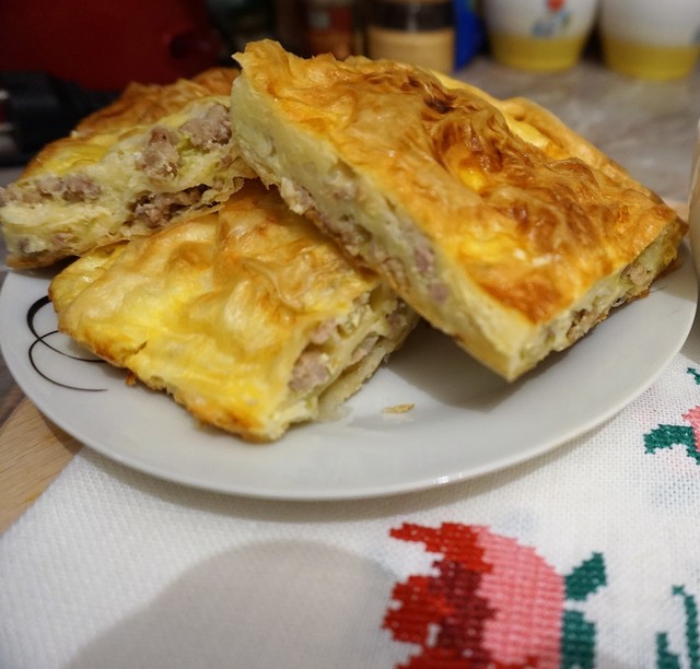 Фото к рецепту: Бурек сербский пирог с мясом