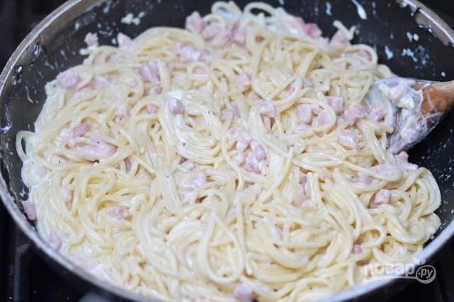 Спагетти с беконом и сливками - фото шаг 5