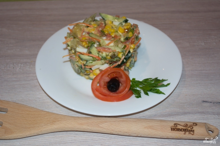 Салат с салями и кукурузой - фото шаг 6