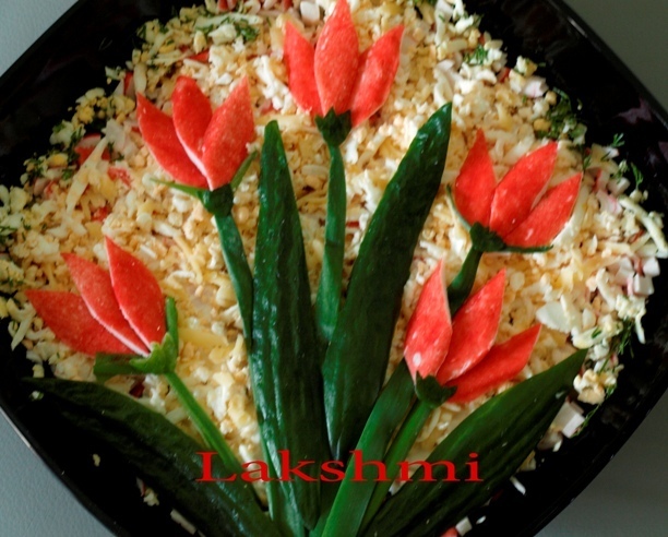 Фото к рецепту: Салат букет тюльпанов 
