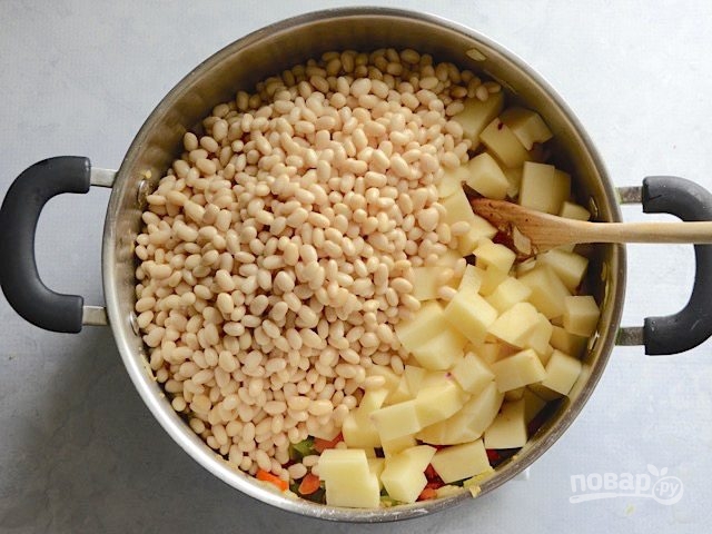 Суп с белой фасолью и беконом - фото шаг 5