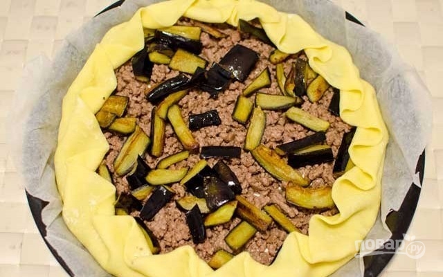 Пирог с баклажанами и мясом - фото шаг 5