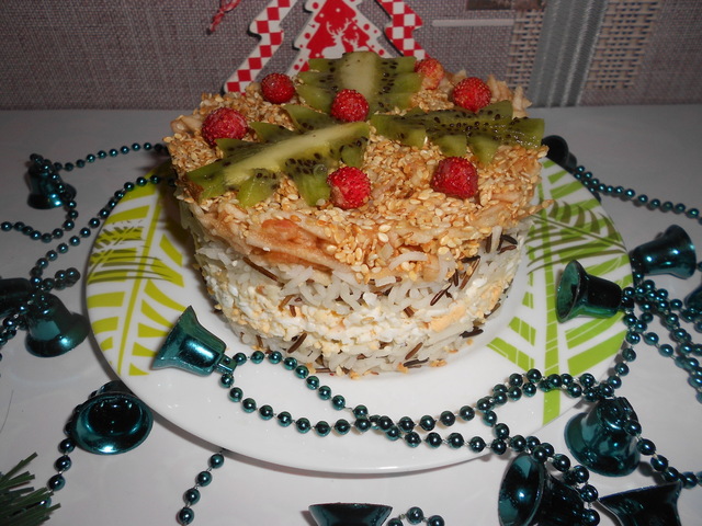 Фото к рецепту: Салат новогодний с рисом басмати mix
