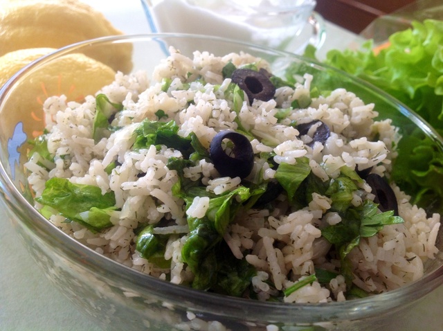 Фото к рецепту: Средиземноморский рисовый салат 
