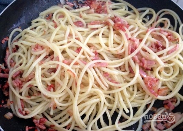 Спагетти под соусом карбонара - фото шаг 5
