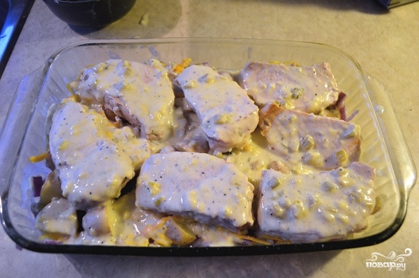 Картофель со свининой и сыром в духовке - фото шаг 8