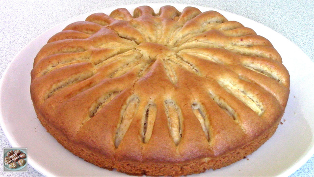 Фото к рецепту: Самый простой пирог с яблоками