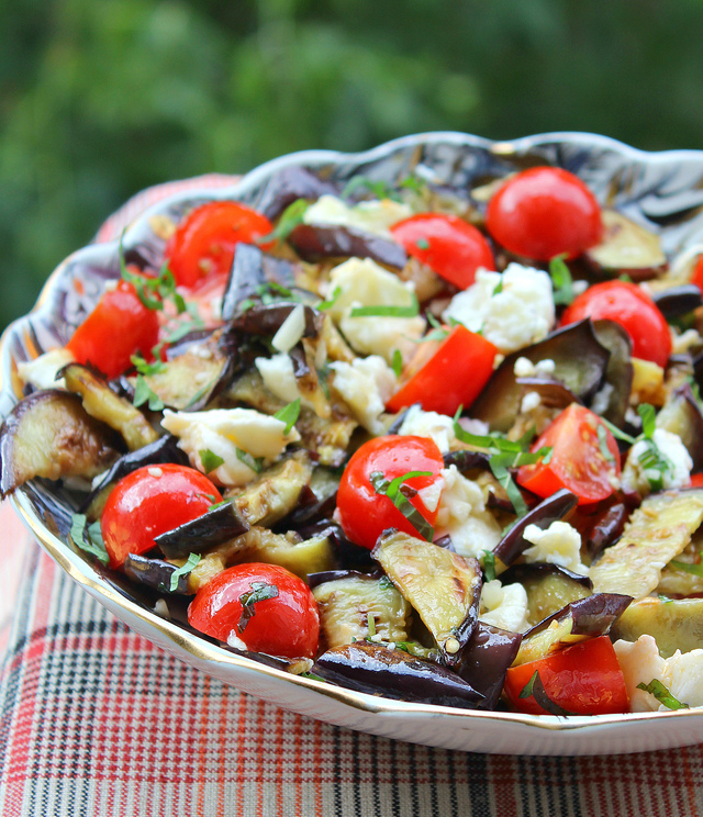 Фото к рецепту: Сицилийский салат с баклажанами