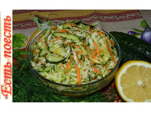 Фото к рецепту: Маринованые кабачки без.....маринования и салат из них