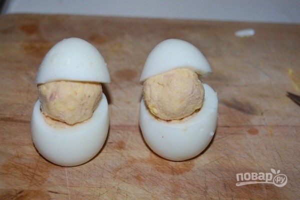 Фаршированные яйца на Пасху - фото шаг 6